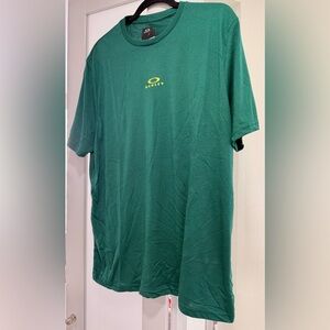 Oakley Hydrolix Moisture Respirant Deep Green Short Sleeve Tee